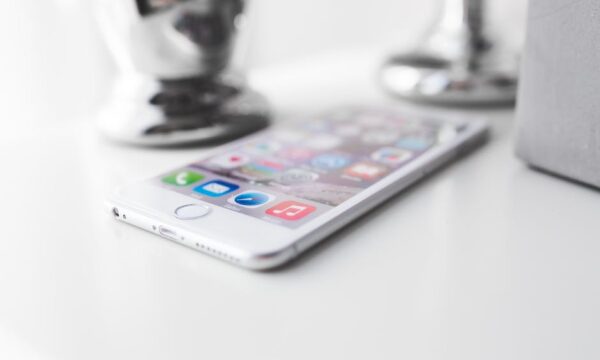 믿을 수 있는 iPhone 수리 전문가 찾기
